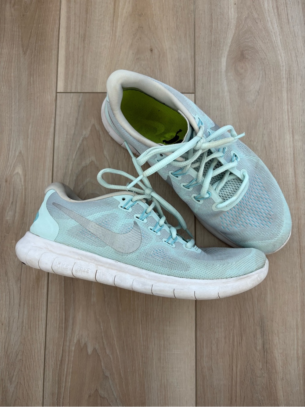 Nike Women's Free RN 2017 Running Shoes - Picture 2 of 7